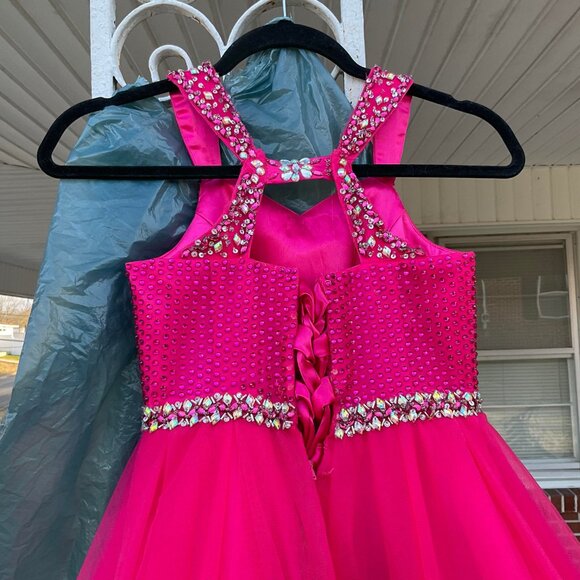 Ritzee Girl dark pink pageant dress little girl size 8, runs bigger - Picture 5 of 9